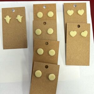 BEIGE SAND COLORED EARRINGS👻⚪️🤍